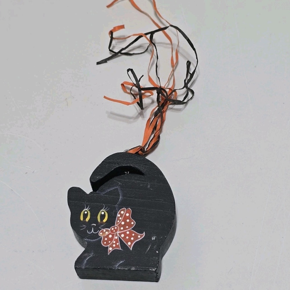 Wooden Black Cat Kitten Hand Crafted Painted‎ Halloween Fall Folk Art Decor